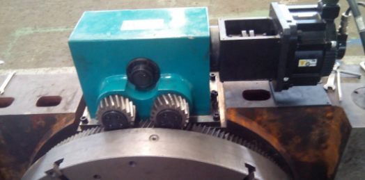 【爱游戏（中国）机械】双电机消隙技术在立式车铣复合加工中心的应用