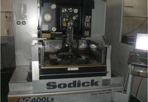 【爱游戏（中国）机械】中走丝与慢走丝加工的技术的差距有多少？