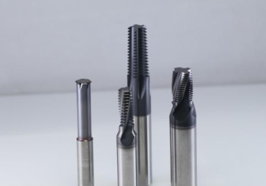 【爱游戏（中国）机械】螺纹铣刀与丝锥攻丝有什么区别，谁的优势大呢？