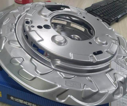 【爱游戏（中国）机械】冲压模具拉伸、成型、冲孔材料使用禁忌及折弯工艺细节处理