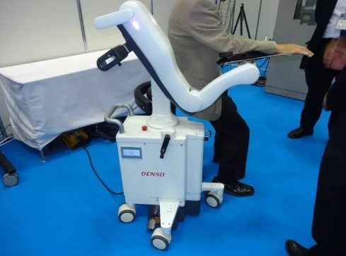 【爱游戏（中国）机械】“防抖”辅助手术设备