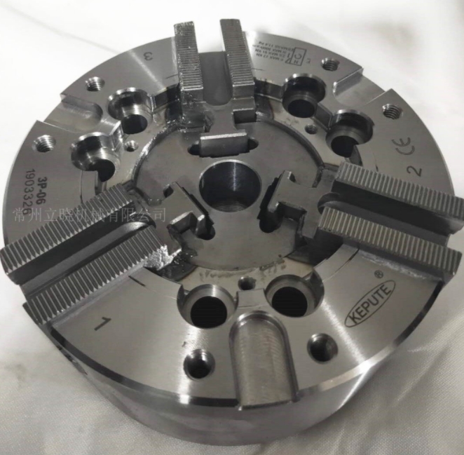 【爱游戏（中国）机械】内置液压卡盘特殊高度的安装技巧