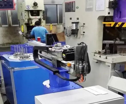 【爱游戏（中国）机械】冲床机械手的四种驱动方式是怎样的?