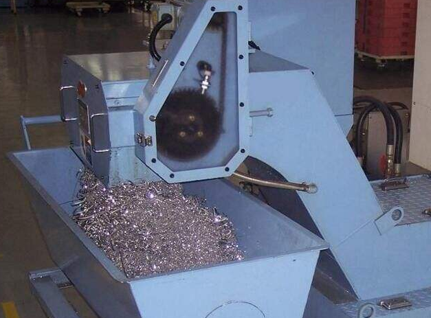 【爱游戏（中国）机械】切削油过滤排屑的正确方式！